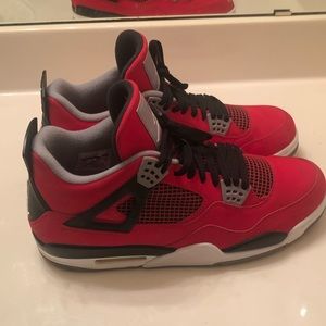 Jordan Toro Bravo 4
